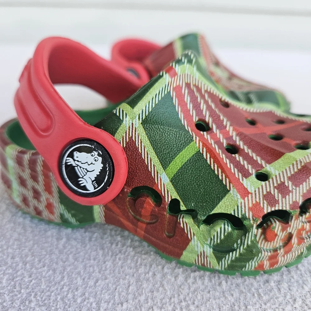 Crocs Baya Holiday Christmas Plaid Clogs Green Red Toddler SZ C4 Slip-On